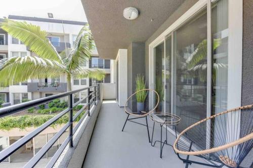 Nautical 2 Bedroom in the of Heart Marina del Rey