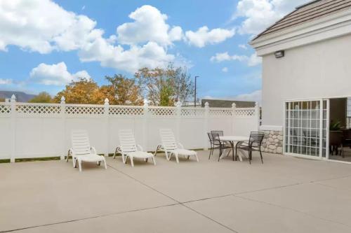 Quality Inn Payson I-15 - image 6