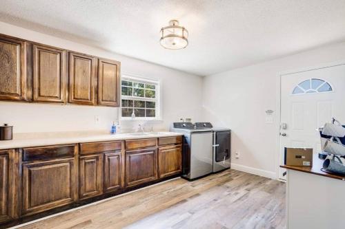 Cozy Oasis of Clarksville! in Clarksville, USA