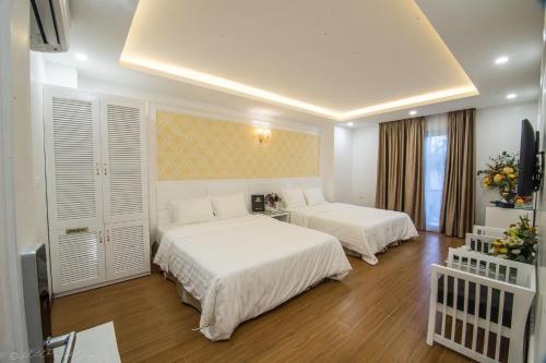 Lotus Hotel A24 Van Phuc -by Bay Luxury