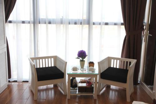 Lotus Hotel - A24, Khu Đấu Giá, Vạn Phúc - by Bay Luxury