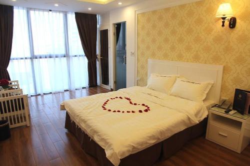 Lotus Hotel A24 Van Phuc -by Bay Luxury