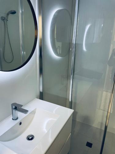 Convenient Room next to Bond University in Robina