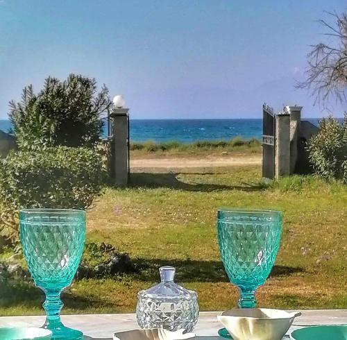 Villa Angela, seafront apartments, Almiros beach