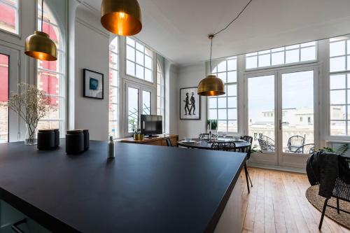 BLUE MOON KEYWEEK Seafront Apt with large Terrace and Parking Biarritz - image 3