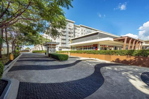 The Palm Royale at Trees Residences, Metro Manila