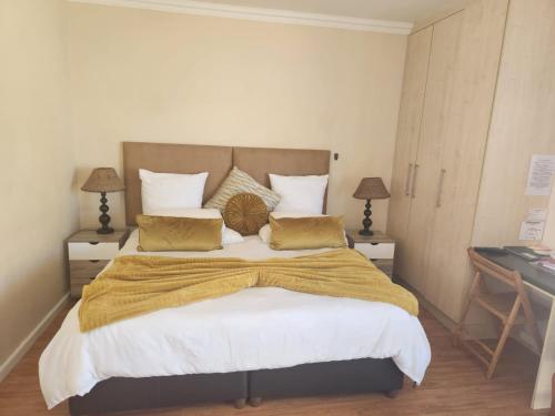 Jenvey House Selfcatering Apartments & BnB