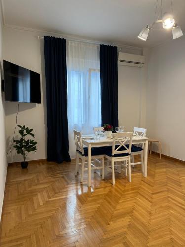 Urban Oasis - image 4