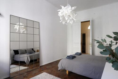 Spacious 3 room apartment in Art nouveau district, Riga (foto 8)