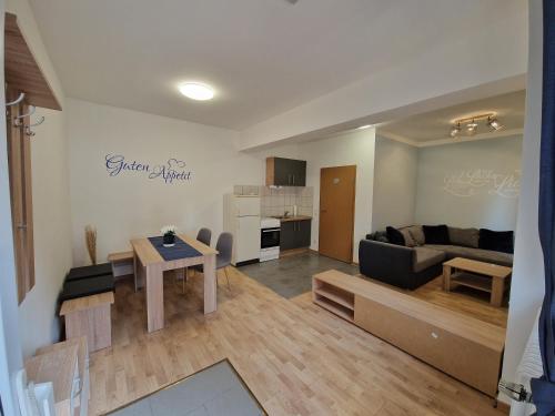 Gästehaus Zur Post Spickermann (Gastehaus Zur Post Spickermann) in ซานเทิน