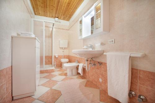 One-Bedroom Apartment (3 Adults) image 1