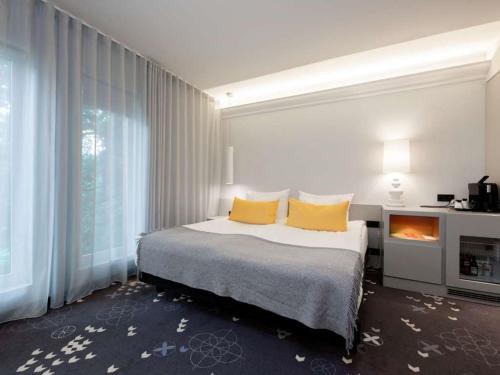 Hotel L'Ermitage - image 14