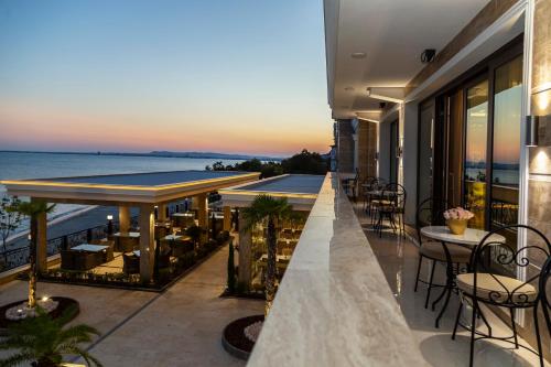 ทัศนียภาพ, Onyx Beach Residence - Free Beach Access & Parking in สเวติ วลาส