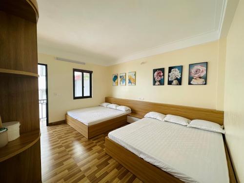 Double Room with Two Double Beds image 4