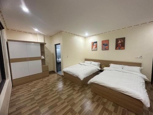 Twin Room image 1