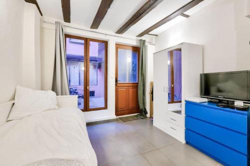 Charming studio historical center of Strasbourg, Štrasburk