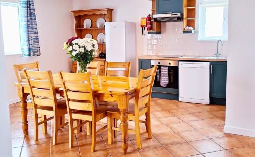Dingle Holiday Homes - image 8