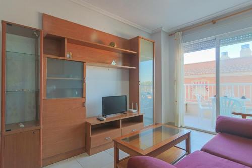 One-Bedroom Apartment image 6