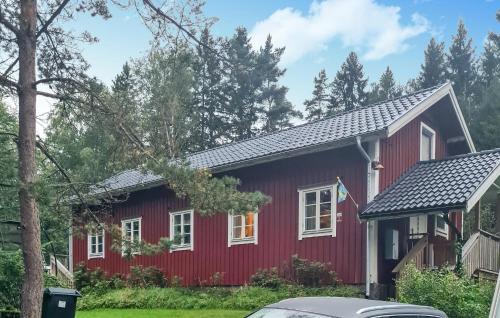 Gorgeous Home In Skepplanda With Private Swimming Pool, Can Be Inside Or Outside