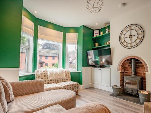 Exquisite Renovation in Central Location with Garden and Parking