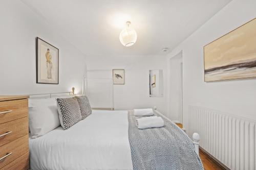 2 BR garden flat in W Kensington, Londra (foto 6)