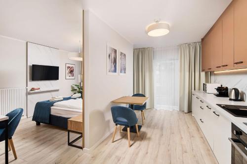 Symphony City Square Aparthotel by INA 2