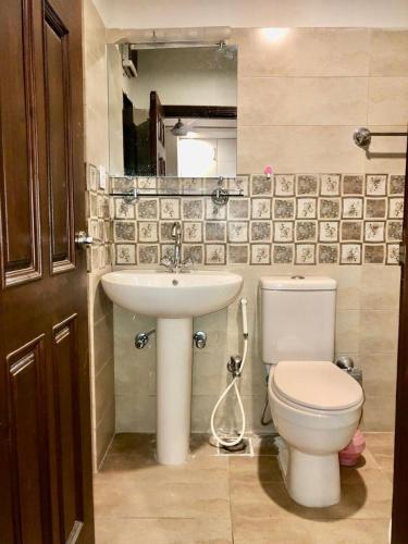 Stylish & Serene 2BHK Apt - image 13