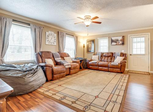 Lynchburg Home with Patio - 2 Mi to Tims Ford Lake! in Lynchburg, USA