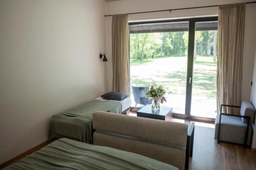 Skats, Hõbekala Guesthouse (Hobekala Guesthouse) in Kalana