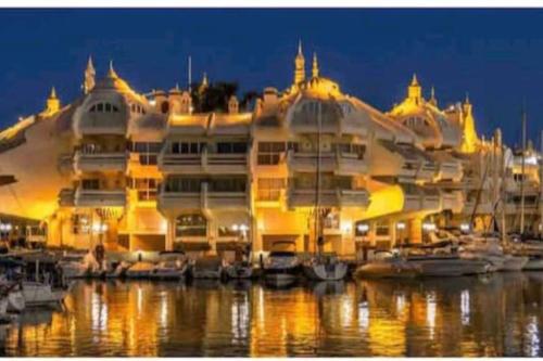 Pandangan, Edificio Minerva Benalmadena Costa Bonanza SQ in Benalmadena Town Center