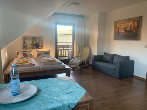 Ferienwohnung mit großem Balkon und Blick in den Taunus in Oberems, Deutschland