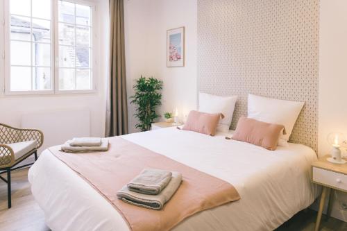 Autour du Monde #Netflix #Centre historique #Calme in Joigny