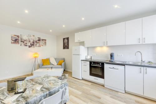 ห้องครัว, Cozy Appart 5 à 3' de la gare - Cozy Houses (Cozy Appart 5 a 3' de la gare - Cozy Houses) in ปาแลโซ