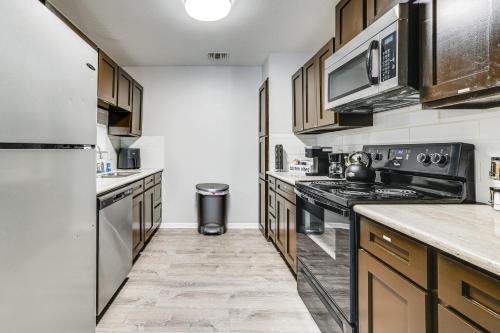 Leon Valley Home Near SeaWorld and Aquarium! in San Antonio, USA