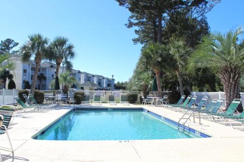 Faciliteter, River Oaks Fairways 27-E by Palmetto Vacation Rentals near Hollywood Wax Museum