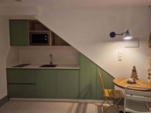 virtuve, A casa d'abaixo in Parada De Sil