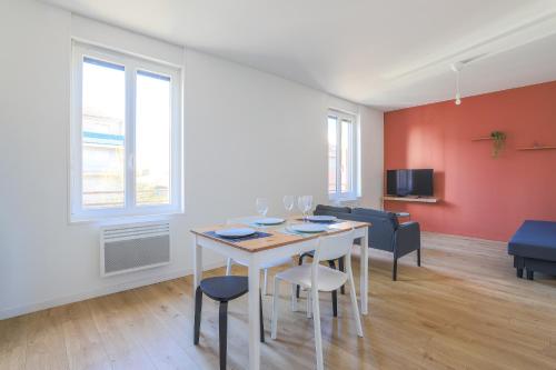 Appartement Calme - Arrière Gare - Parking Privée, Arras