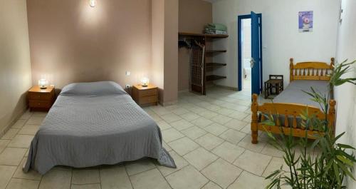1 double bed, 1 twin bed, 1 sofa bed