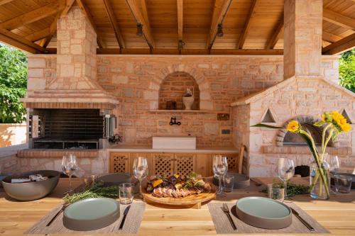 Facilities, Villa Rodanthi - Chromatic Sunsets by etouri in Lappei