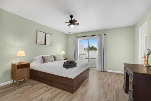 Stunning Home · LA Main Attractions + Disneyland! in West Covina, USA