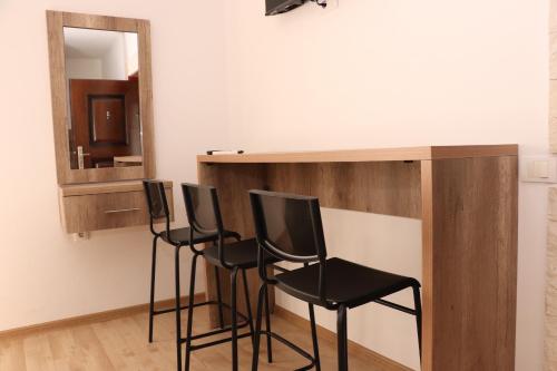 Studio image 10
