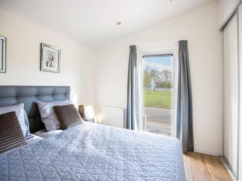 Beautiful chalet with airco, in a holiday park in Veldhoven
