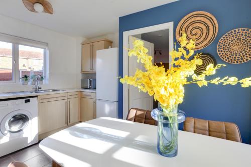 Konyha, Cosy Two bedroom house - Chelmsford - Free Parking and Wifi in Springfield