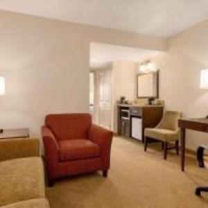 Country Inn & Suites by Radisson, Calgary-Airport, AB