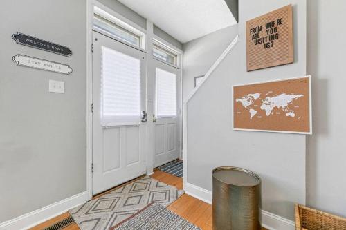 3 King Beds/3Baths Spacious near Anheuser-Busch Brewery