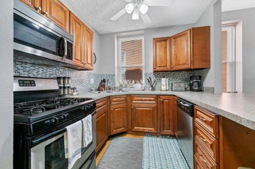 3 King Beds/3Baths Spacious near Anheuser-Busch Brewery