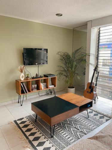 Private Room with Workspace & Balcony in Mexico City in Mexico City, Mexico