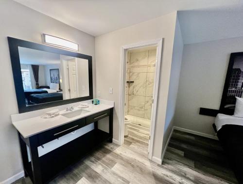 Super 8 by Wyndham College Park/Atlanta Airport West in Atlanta, USA