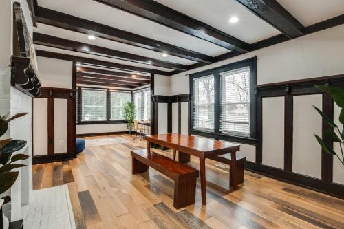 Spacious East Orange Home Steps to Elmwood Park! in East Orange, USA