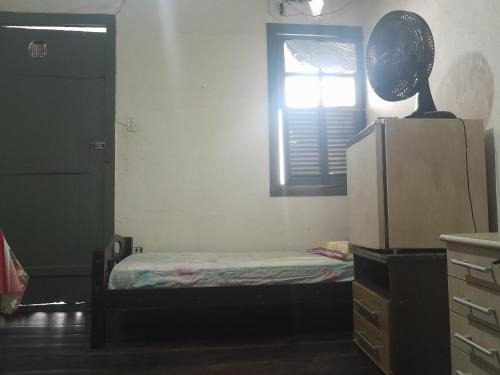 Twin Room image 7